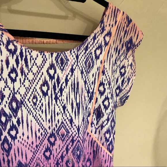 American Eagle Patterned Top - Picture 2 of 6
